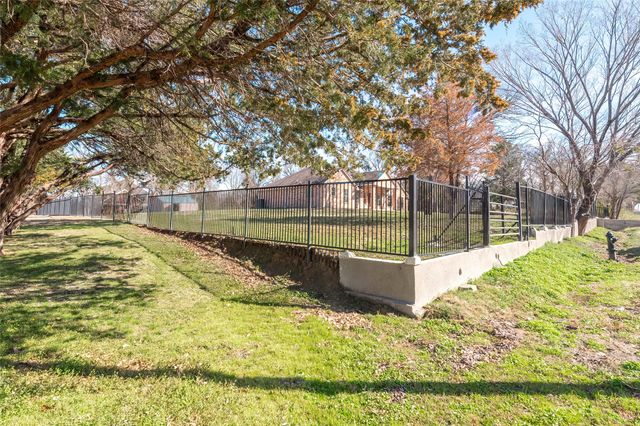 234 E Fork Road, Sunnyvale, TX 75182