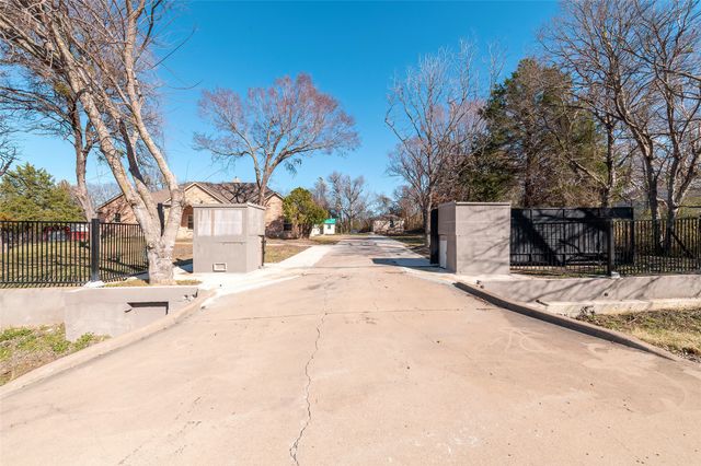 234 E Fork Road, Sunnyvale, TX 75182