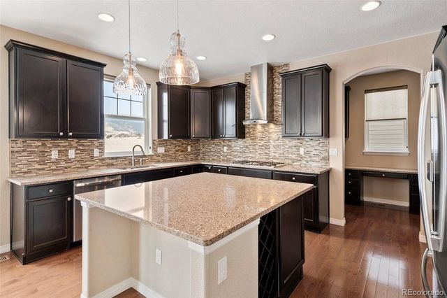 9517 Iron Mountain Way, Arvada, CO 80007