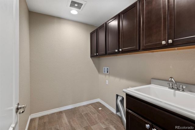 9517 Iron Mountain Way, Arvada, CO 80007