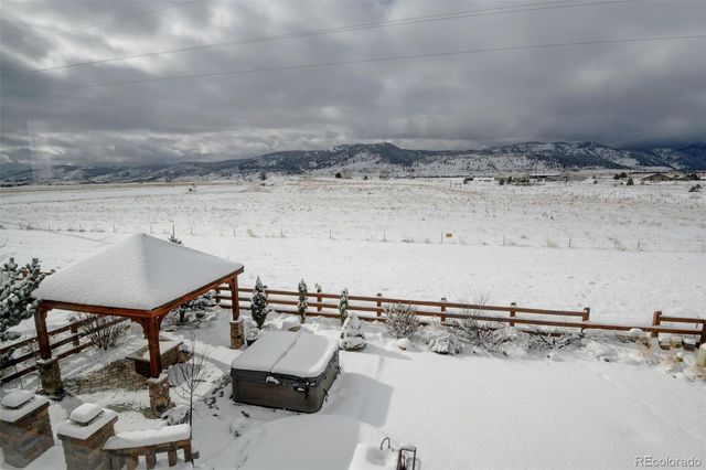 9517 Iron Mountain Way, Arvada, CO 80007