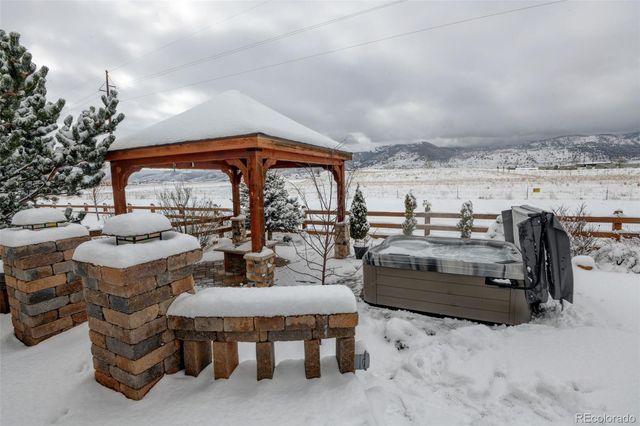 9517 Iron Mountain Way, Arvada, CO 80007