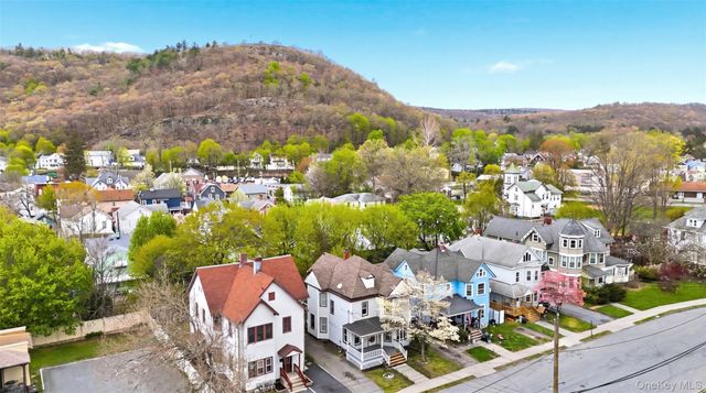 8 Sullivan Avenue, Port Jervis, NY 12771