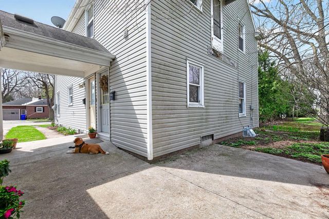 106 W PARKWAY BOULEVARD, Appleton, WI 54911