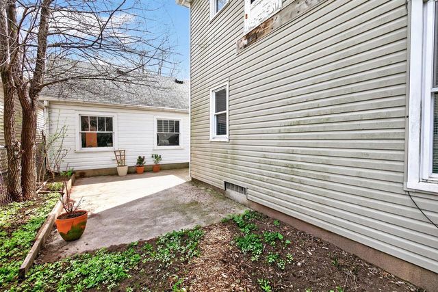 106 W PARKWAY BOULEVARD, Appleton, WI 54911