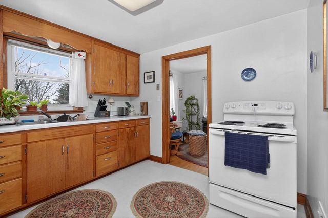 106 W PARKWAY BOULEVARD, Appleton, WI 54911