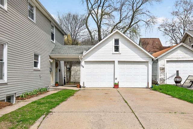 106 W PARKWAY BOULEVARD, Appleton, WI 54911