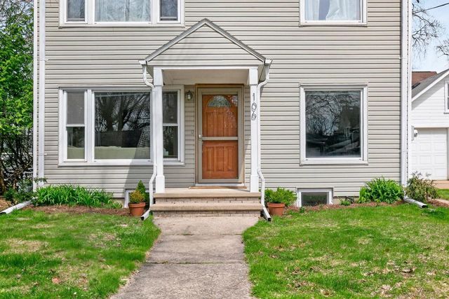 106 W PARKWAY BOULEVARD, Appleton, WI 54911