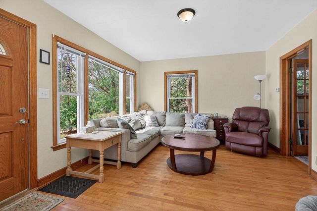 106 W PARKWAY BOULEVARD, Appleton, WI 54911
