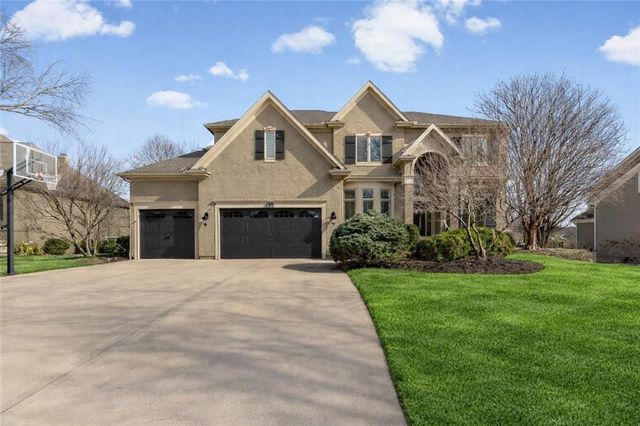 14813 Rosewood Drive, Leawood, KS 66224