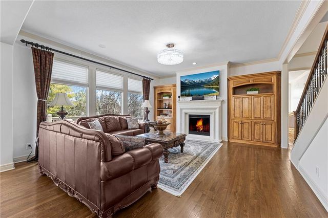 14813 Rosewood Drive, Leawood, KS 66224