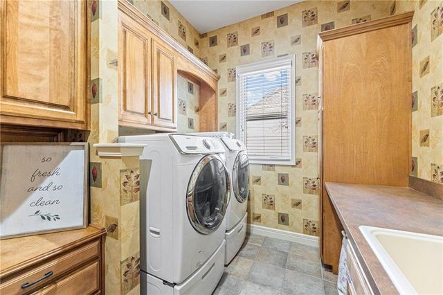 14813 Rosewood Drive, Leawood, KS 66224