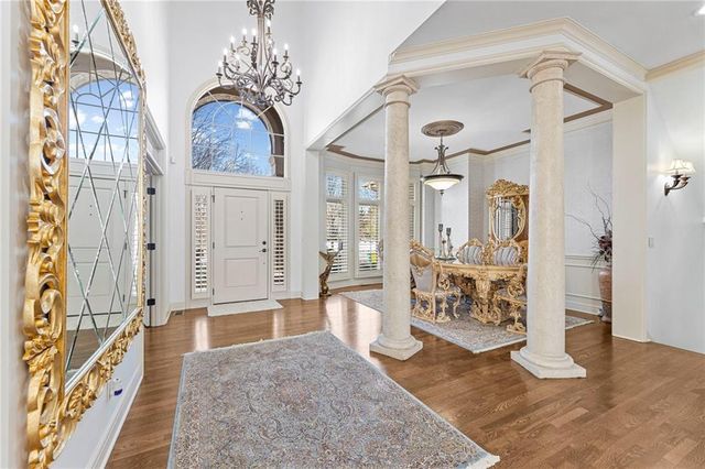 14813 Rosewood Drive, Leawood, KS 66224