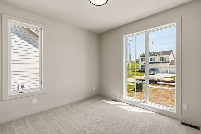 16511 Ironwood Lane, Urbandale, IA 50263