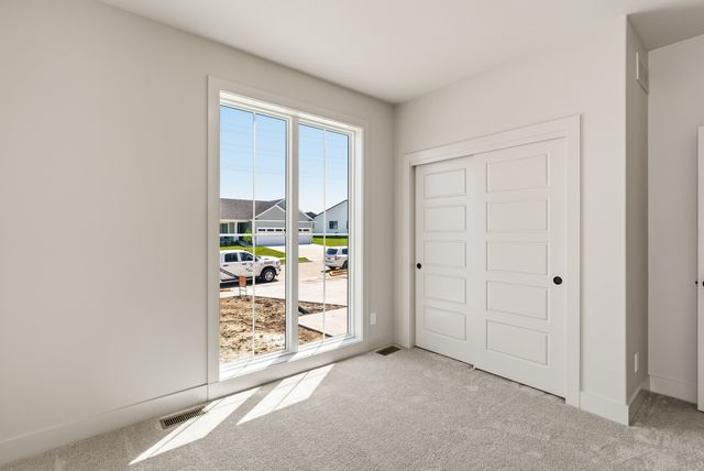 16511 Ironwood Lane, Urbandale, IA 50263