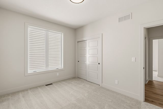 16511 Ironwood Lane, Urbandale, IA 50263