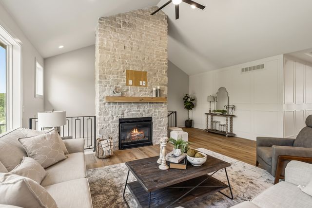 16511 Ironwood Lane, Urbandale, IA 50263