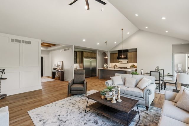 16511 Ironwood Lane, Urbandale, IA 50263