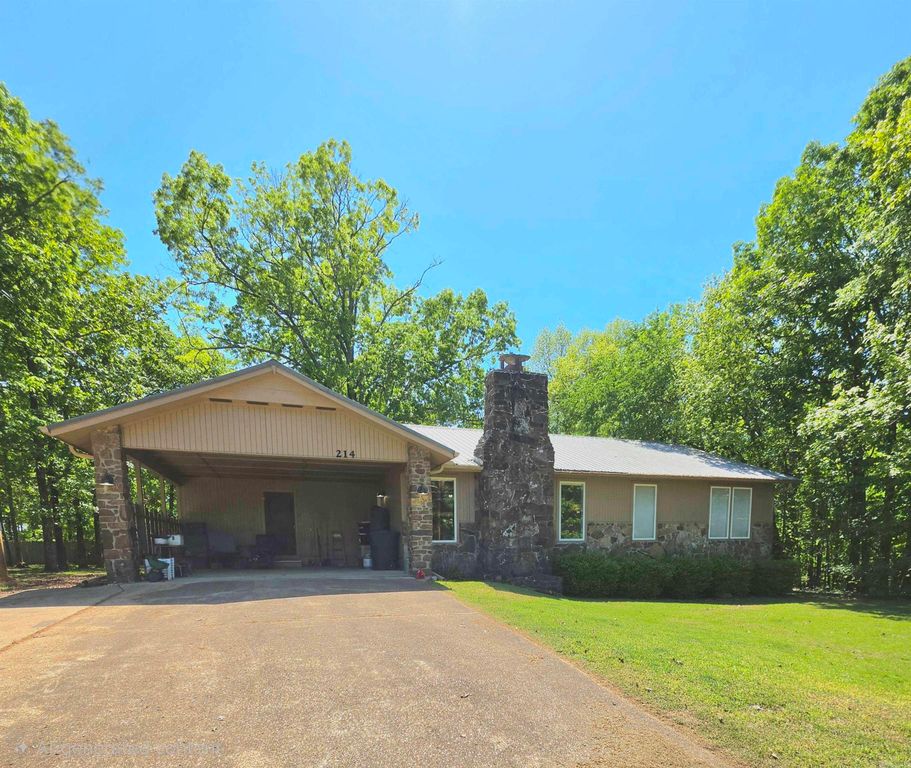 214 Greenwood Road, Fairfield Bay, AR 72088
