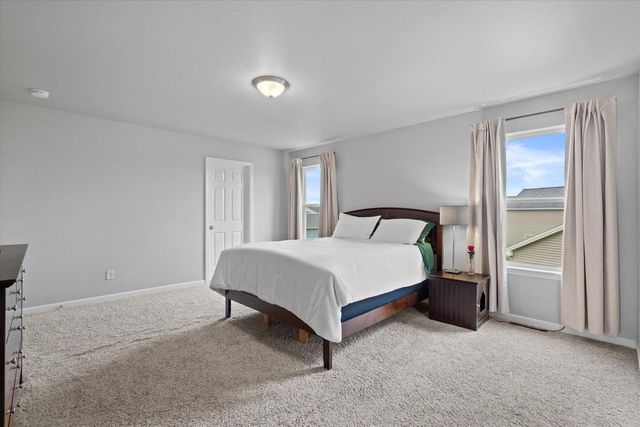 W204N16353 Jackson DRIVE, Jackson, WI 53037