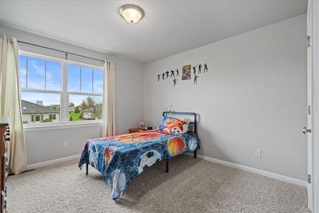 W204N16353 Jackson DRIVE, Jackson, WI 53037