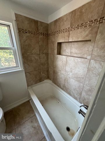 324 W CHESTNUT ST, West Chester, PA 19380