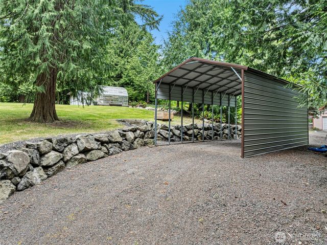 19545 Park Boulevard NE, Suquamish, WA 98392