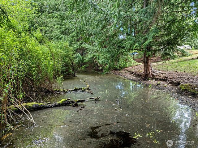 19545 Park Boulevard NE, Suquamish, WA 98392