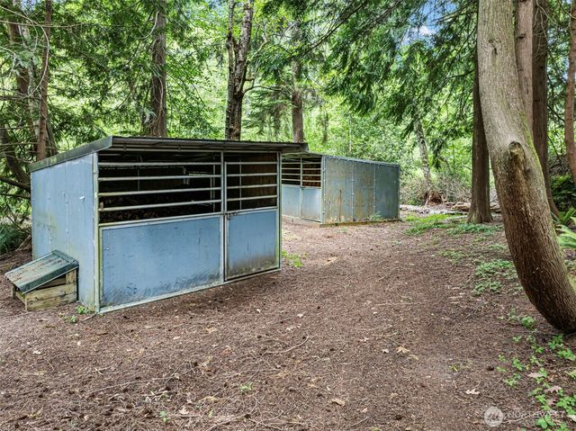 19545 Park Boulevard NE, Suquamish, WA 98392