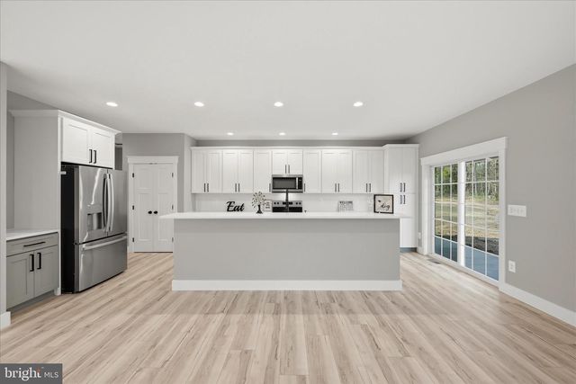 831 AVANTI DR., Bunker Hill, WV 25413