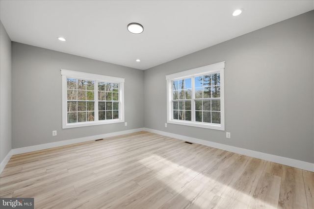 831 AVANTI DR., Bunker Hill, WV 25413