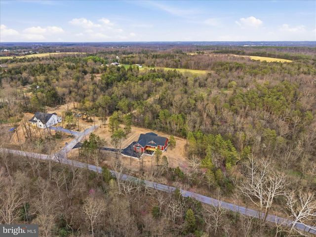 831 AVANTI DR., Bunker Hill, WV 25413