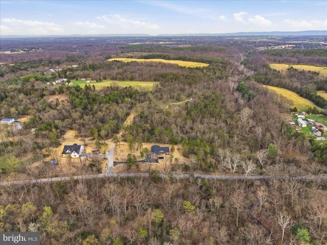 831 AVANTI DR., Bunker Hill, WV 25413