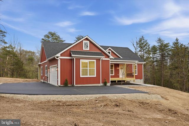 831 AVANTI DR., Bunker Hill, WV 25413