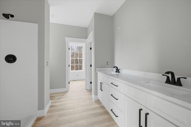 831 AVANTI DR., Bunker Hill, WV 25413