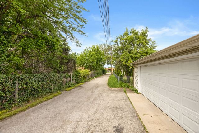 8104 Gross Point Road, Morton Grove, IL 60053