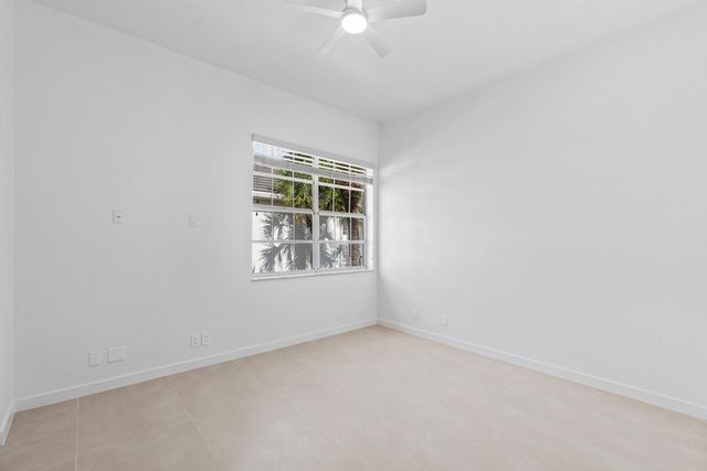 5166 Lake Catalina Drive D, Boca Raton, FL 33496
