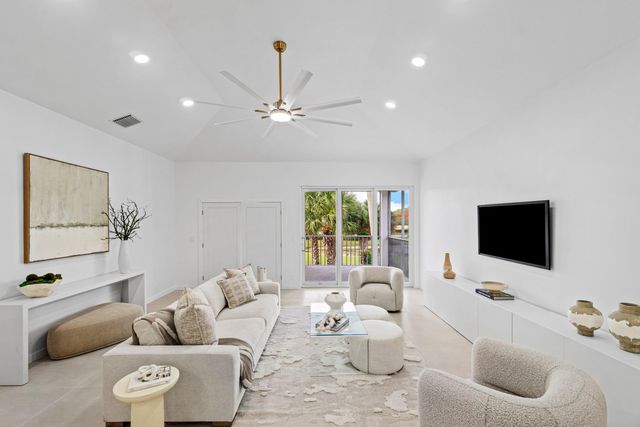 5166 Lake Catalina Drive D, Boca Raton, FL 33496