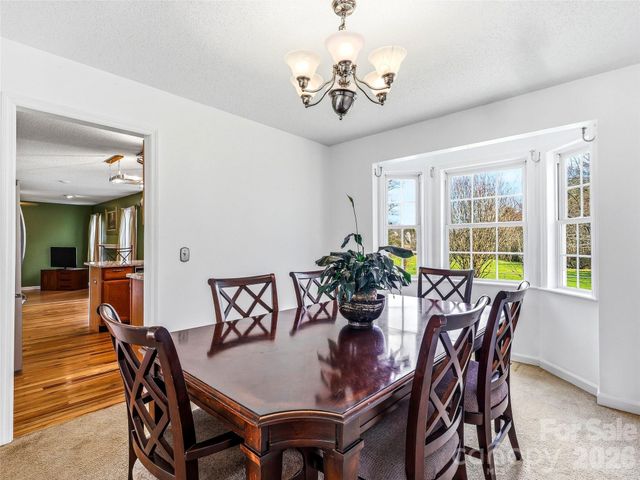 61 Rolling Hills Road, Mills River, NC 28759