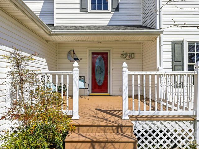 61 Rolling Hills Road, Mills River, NC 28759