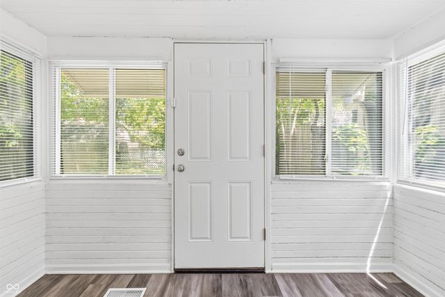 2430 Brookside Parkway North Drive, Indianapolis, IN 46201