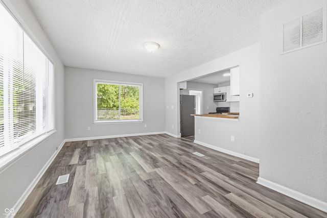 2430 Brookside Parkway North Drive, Indianapolis, IN 46201