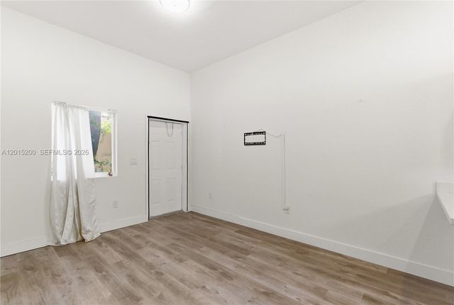 830 SE 14th St 2, Fort Lauderdale, FL 33316