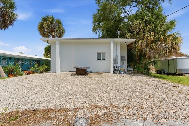 830 SE 14th St 2, Fort Lauderdale, FL 33316