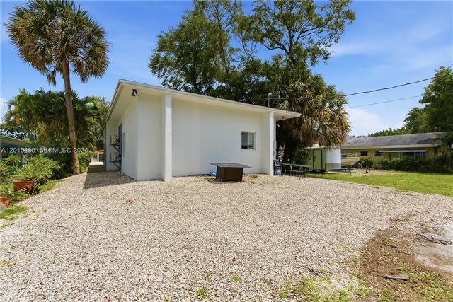 830 SE 14th St 2, Fort Lauderdale, FL 33316
