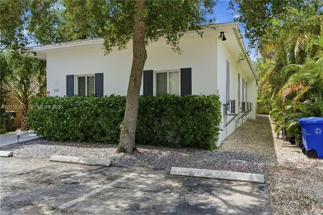 830 SE 14th St 2, Fort Lauderdale, FL 33316