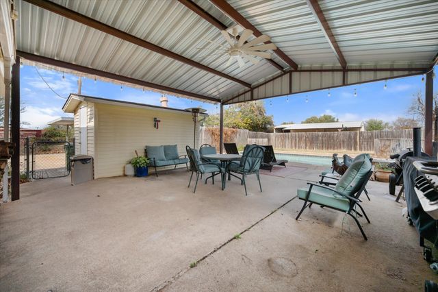 3641 Lucy Trimble Road, Burleson, TX 76028