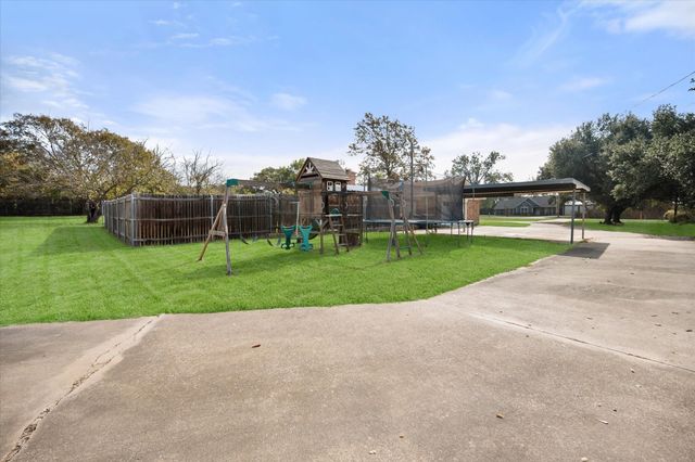 3641 Lucy Trimble Road, Burleson, TX 76028