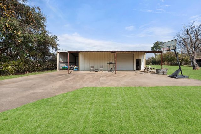 3641 Lucy Trimble Road, Burleson, TX 76028