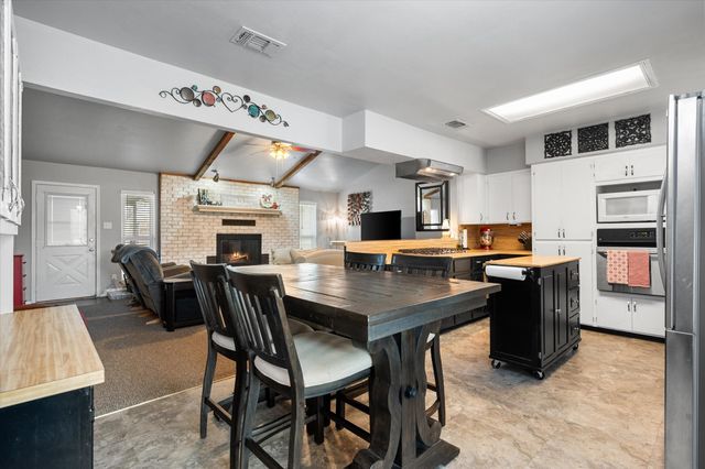 3641 Lucy Trimble Road, Burleson, TX 76028